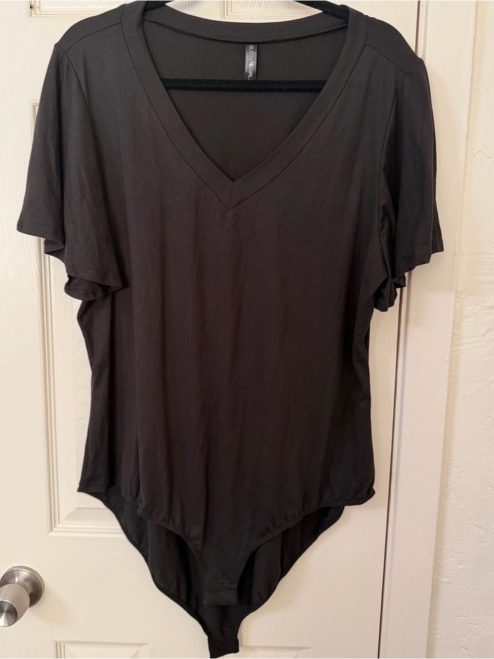 Glitzy Girlz Women's V-Neck Short Sleeve Bodysuit - Black